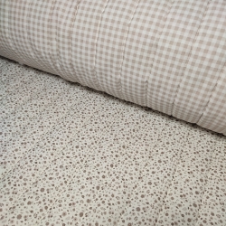 Tela Acolchada Flores Marrones y Vichy Beige Reversible 0