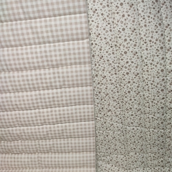 Tela Acolchada Flores Marrones y Vichy Beige Reversible 3