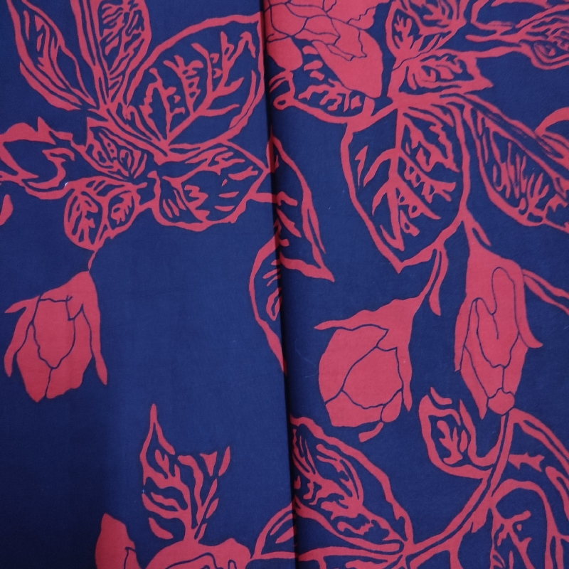 Popelín Negro Flor Roja